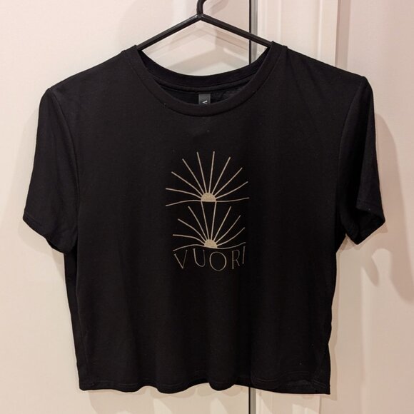 EUC Vuori "The Shine" Tee T-Shirt Short Sleeve Cropped Logo - Picture 1 of 10